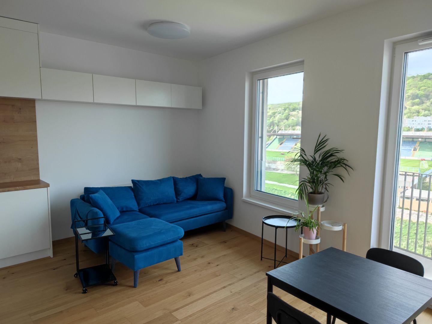 Prenájom 2 izb apartmán s parkovaním v novostavbe – BA Dubravka