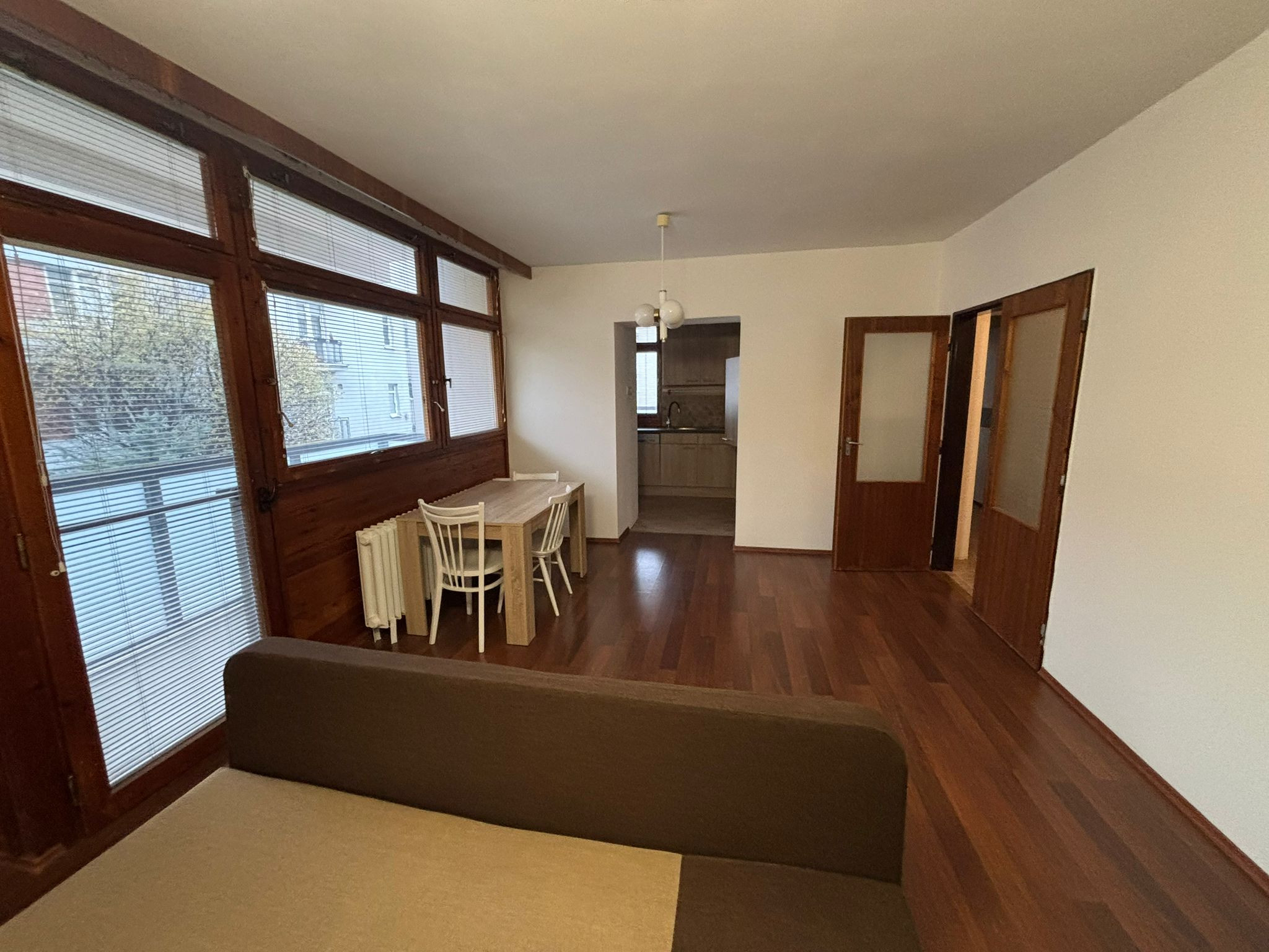 Prenájom príjemného 2 izb bytu v centre BA (pri HRADE)