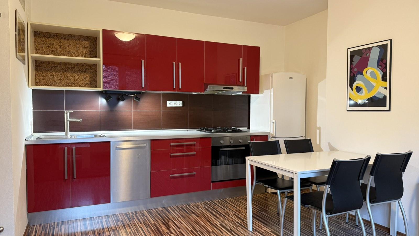 Prenájom príjemný 2izb byt BA 1 pri Horskom parku