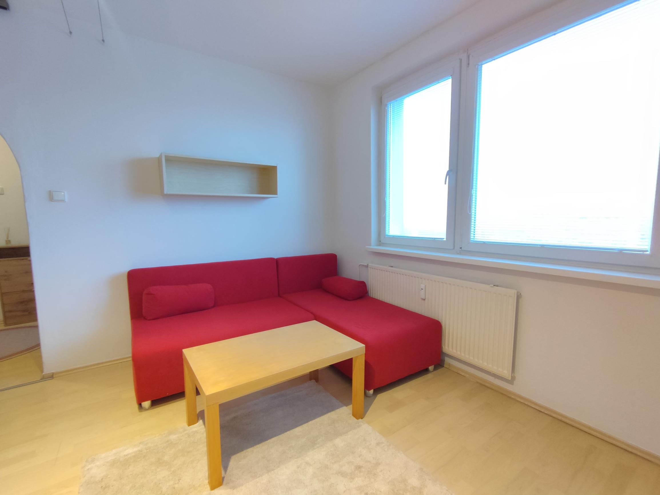 Prenájom veľký zariadený 1 izb. byt v Bratislave