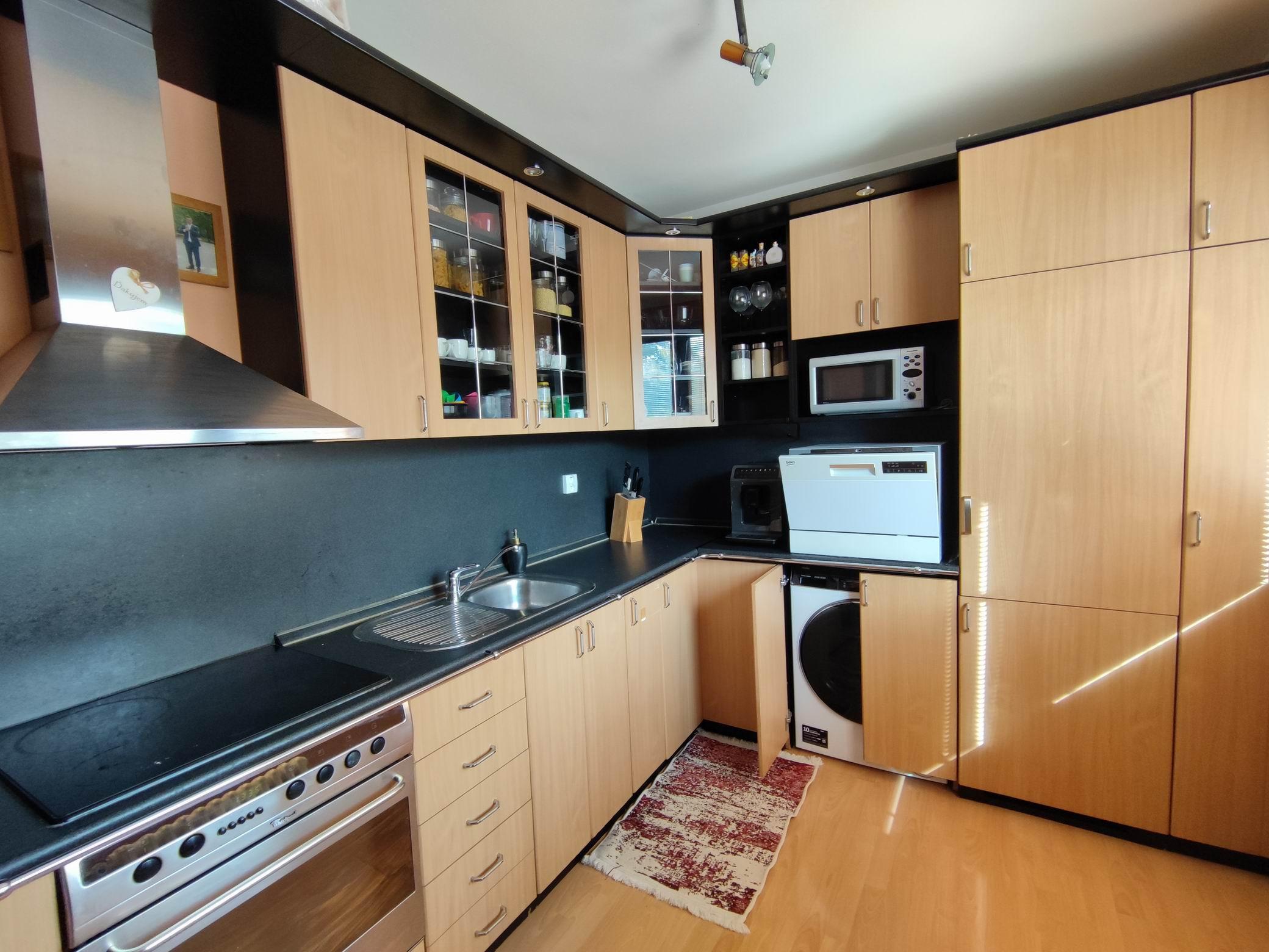 Na predaj 3-izbový byt, Podunajské Biskupice, Latorická ulica