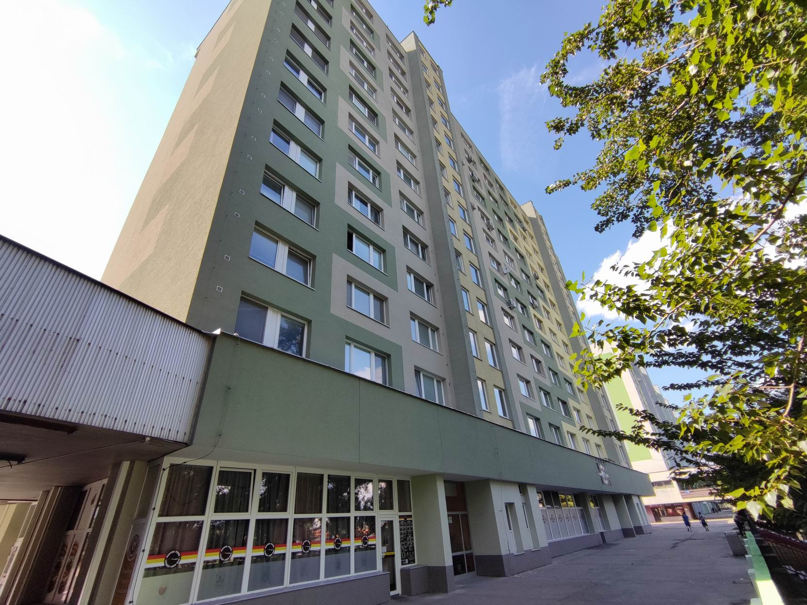 Prenájom veľký zariadený 1 izb. byt v Bratislave