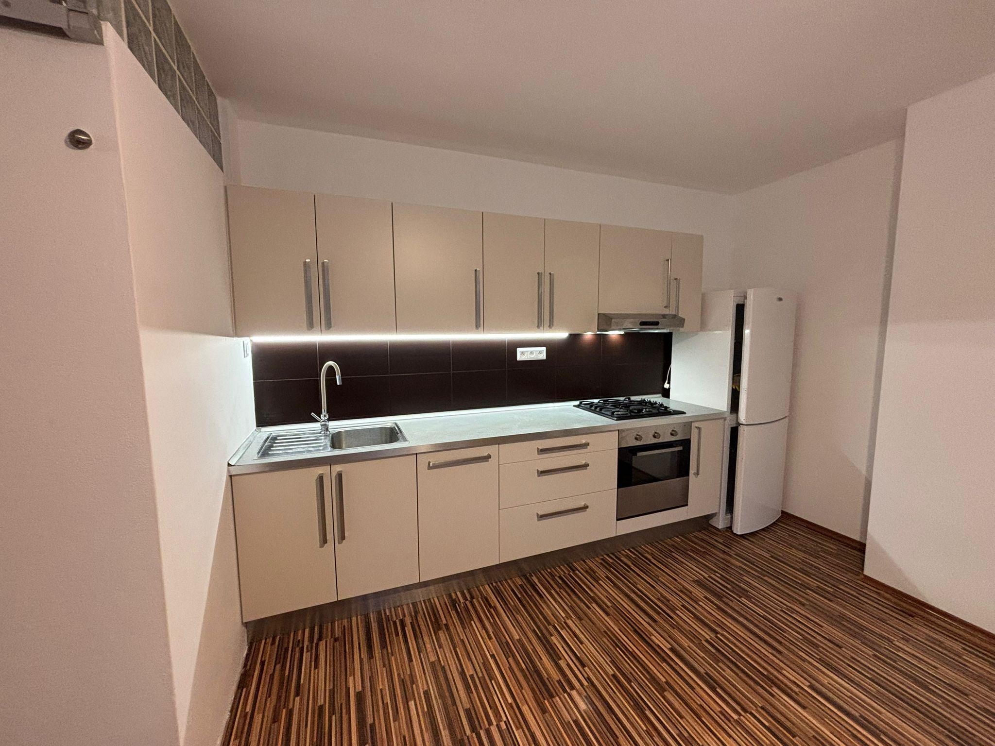 Prenájom príjemný 2izb byt BA 1 pri Horskom parku