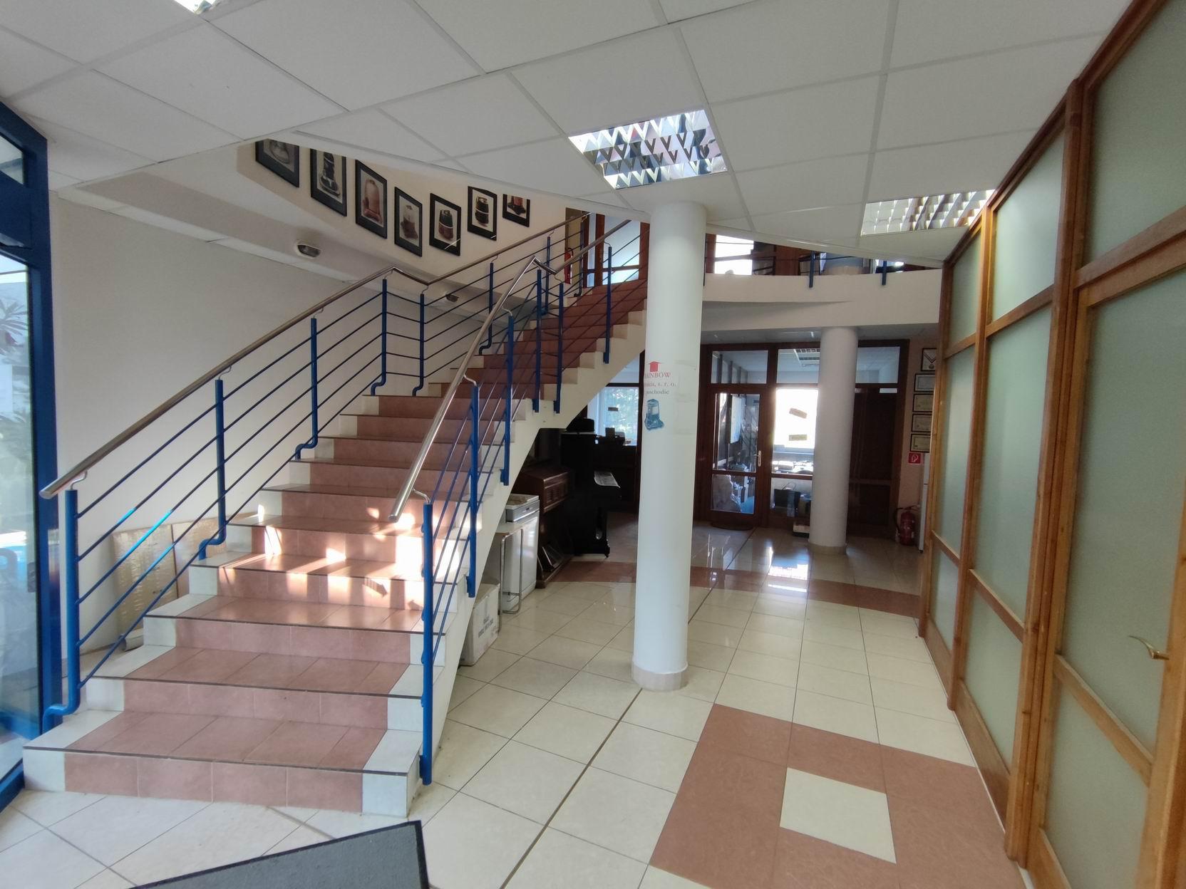 Predaj polyfunkčný objekt – BA - Rača