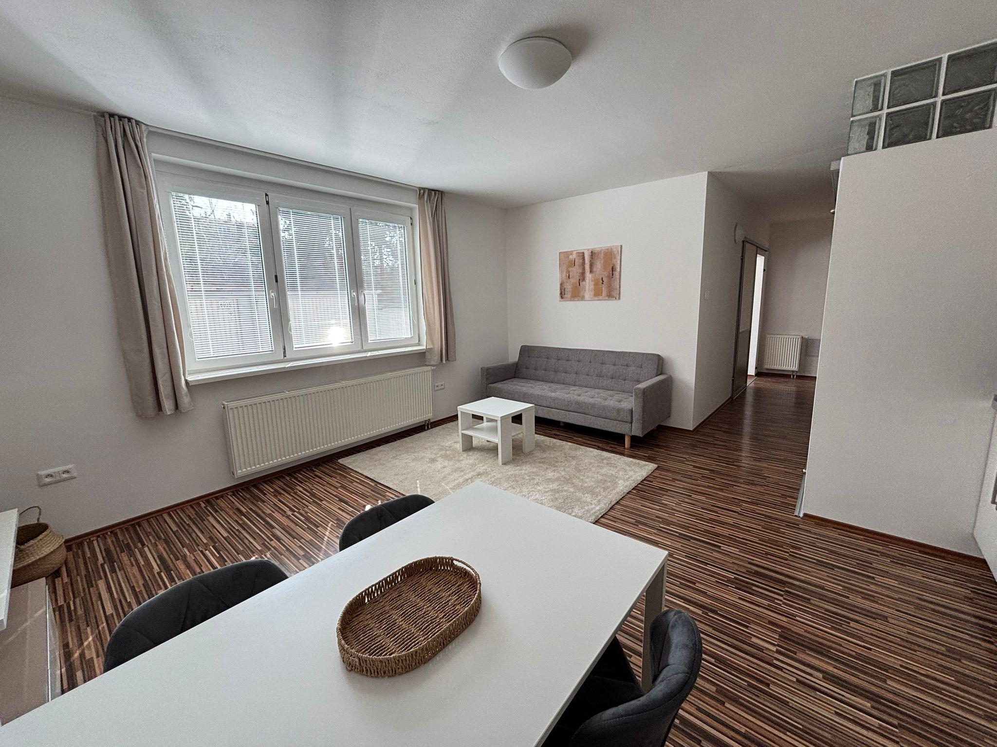 Prenájom príjemný 2izb byt BA Centrum pri Horskom parku