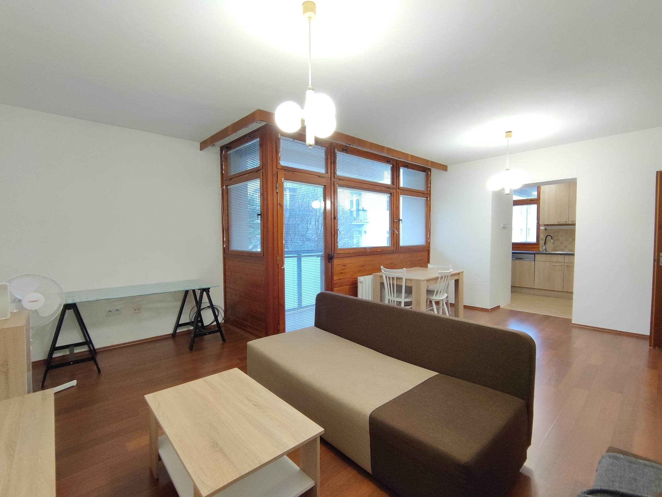 Prenájom 2 izb bytu v centre BA pri hrade