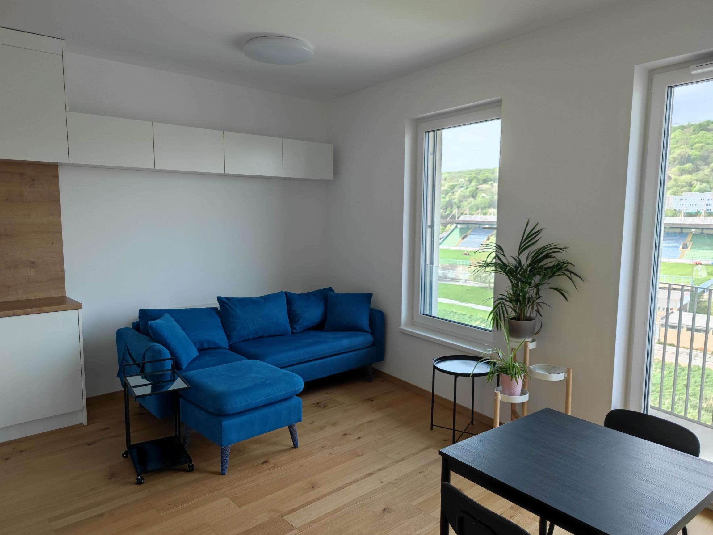 Prenájom 2 izb apartmán s parkovaním v novostavbe – BA Dubravka