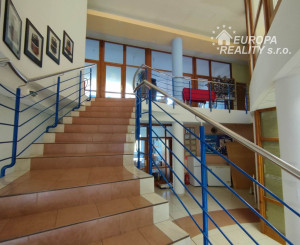 Predaj polyfunkčný objekt – BA - Rača