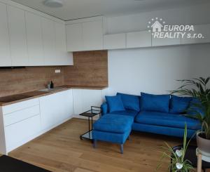 Prenájom 2 izb apartmán s parkovaním v novostavbe – BA Dubravka