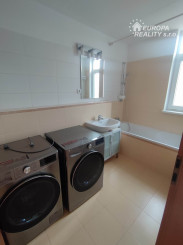 PRENÁJOM krásny 4izb rodinný dom, BA III Rubínová ul.