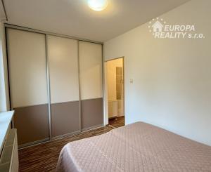 Prenájom príjemný 2izb byt BA 1 pri Horskom parku