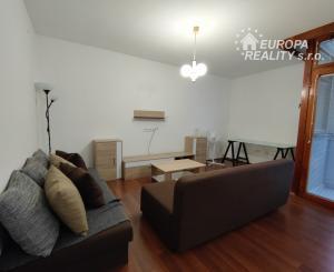 Prenájom 2 izb bytu v centre BA