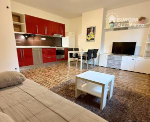 Prenájom príjemný 2izb byt BA 1 pri Horskom parku