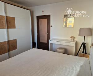 Na predaj 3-izbový byt, Podunajské Biskupice, Latorická ulica