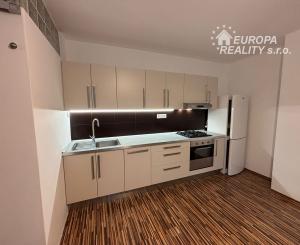 Prenájom príjemný 2izb byt BA 1 pri Horskom parku