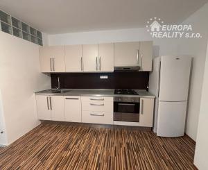 Prenájom príjemný 2izb byt BA 1 pri Horskom parku