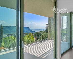 Predaj 2 izbových výnimočných apartmánov Taliansko Garda