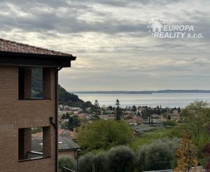 Predaj 2 izbových výnimočných apartmánov Taliansko Garda