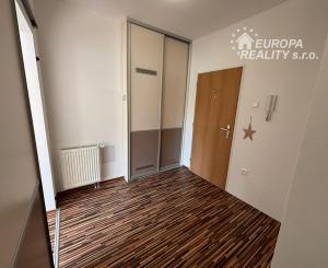 Prenájom príjemný 2izb byt BA Centrum pri Horskom parku