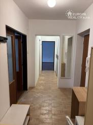 Prenájom 2 izb bytu v centre BA pri hrade