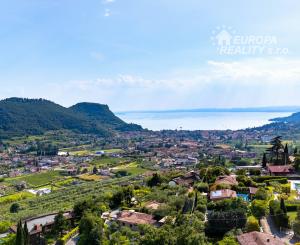 Predaj 2 izbových výnimočných apartmánov Taliansko Garda