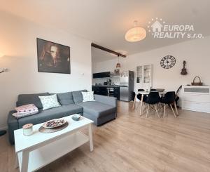 Predaj exkluzívneho 2 izb bytu v centre BA