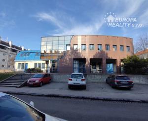 Predaj polyfunkčný objekt – BA - Rača