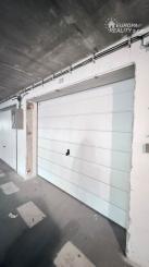 Predaj priestranný 3 izb podkrovný byt s krbom a garážou