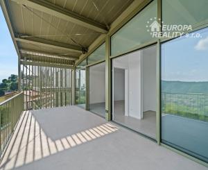 Predaj 2 izbových výnimočných apartmánov Taliansko Garda