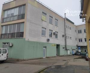 Predaj budovy pre obchod a služby centrum Senice