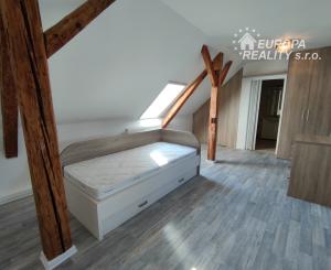 Predaj rodinného domu 180m2+záhrada - Bratislava II