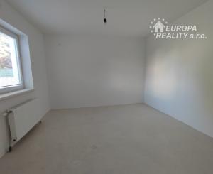 Predaj rodinného domu 180m2+záhrada - Bratislava II