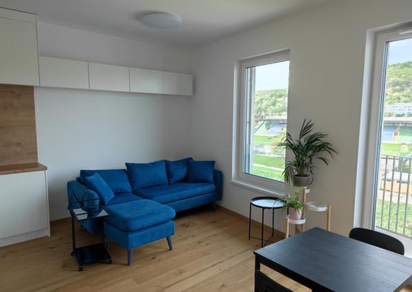 Prenájom 2 izb apartmán s parkovaním v novostavbe – BA Dubravka