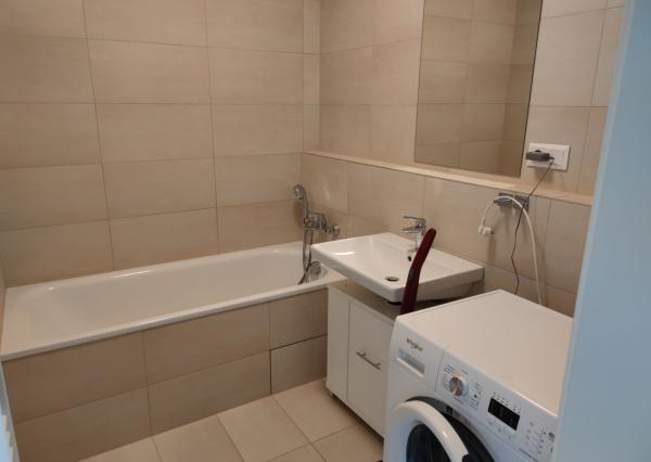 Prenájom 2 izb apartmán s parkovaním v novostavbe – BA Dubravka