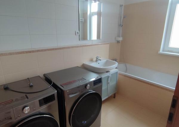 PRENÁJOM krásny 4izb rodinný dom, BA III Rubínová ul.