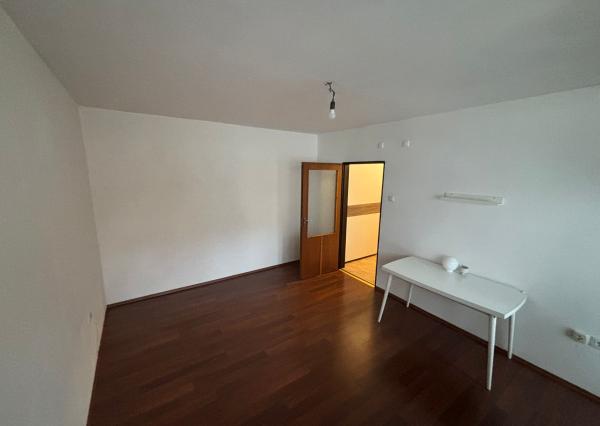 Prenájom príjemného 2 izb bytu v centre BA (pri HRADE)