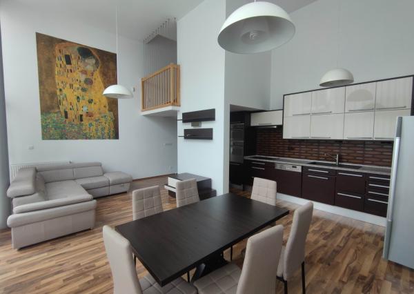 PRENÁJOM krásny 4izb rodinný dom, BA III Rubínová ul.