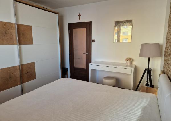 Na predaj 3-izbový byt, Podunajské Biskupice, Latorická ulica