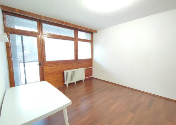 Prenájom 2 izb bytu v centre BA pri hrade