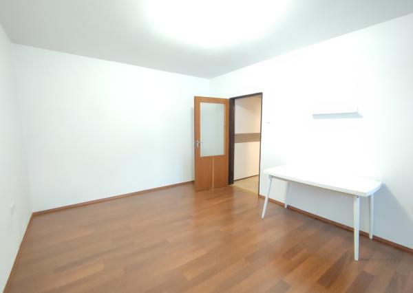 Prenájom 2 izb bytu v centre BA pri hrade