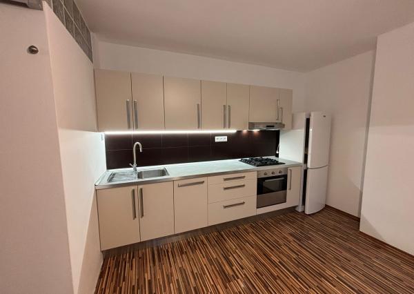 Prenájom príjemný 2izb byt BA 1 pri Horskom parku