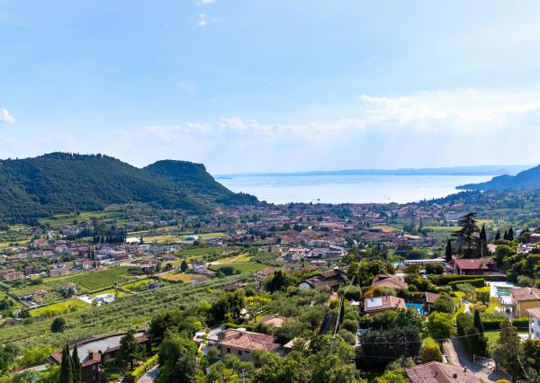 Predaj 2 izbových výnimočných apartmánov Taliansko Garda