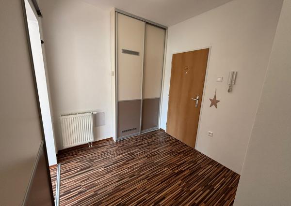 Prenájom príjemný 2izb byt BA Centrum pri Horskom parku