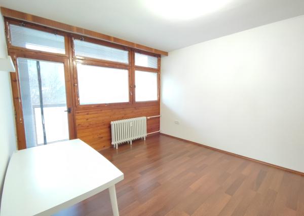 Prenájom 2 izb bytu v centre BA pri hrade