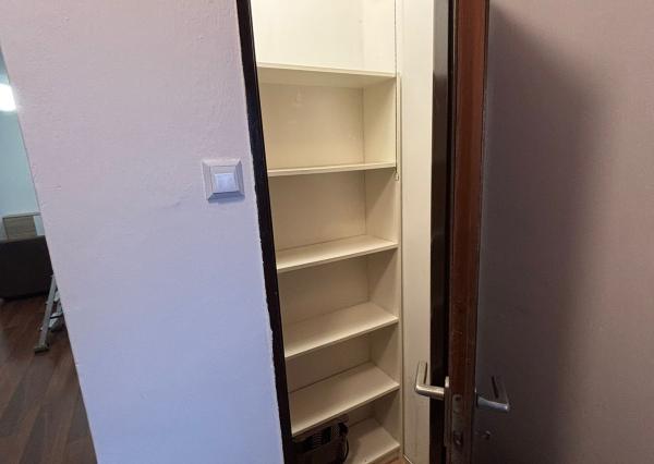 Prenájom 2 izb bytu v centre BA pri hrade