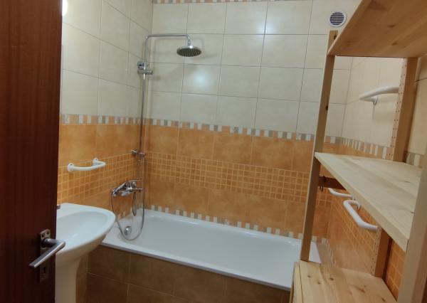 Prenájom 2 izb bytu v centre BA pri hrade