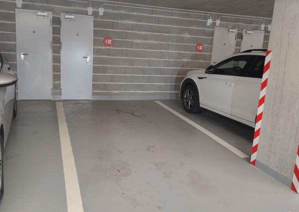 Prenájom 2 izb apartmán s parkovaním v novostavbe – BA Dubravka