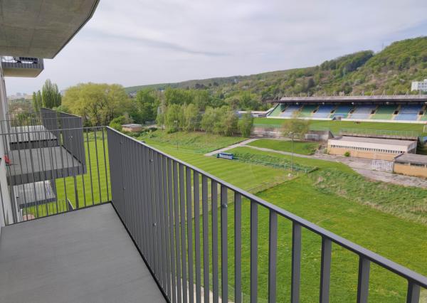 Prenájom 2 izb apartmán s parkovaním v novostavbe – BA Dubravka