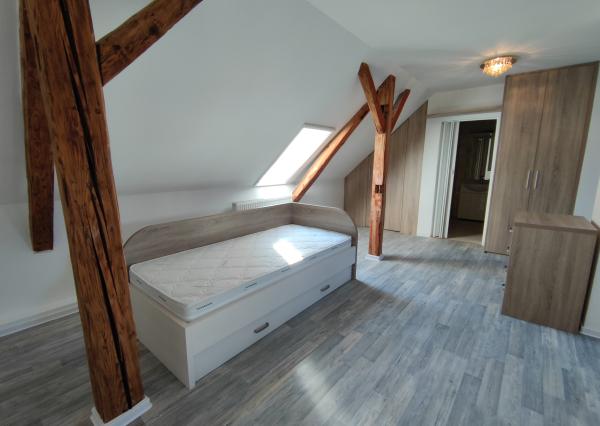 Predaj rodinného domu 180m2+záhrada - Bratislava II