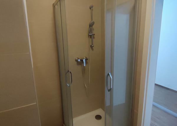 Prenájom 1 izb luxusného bytu v Novostavbe, SLNECNICE-MESTO
